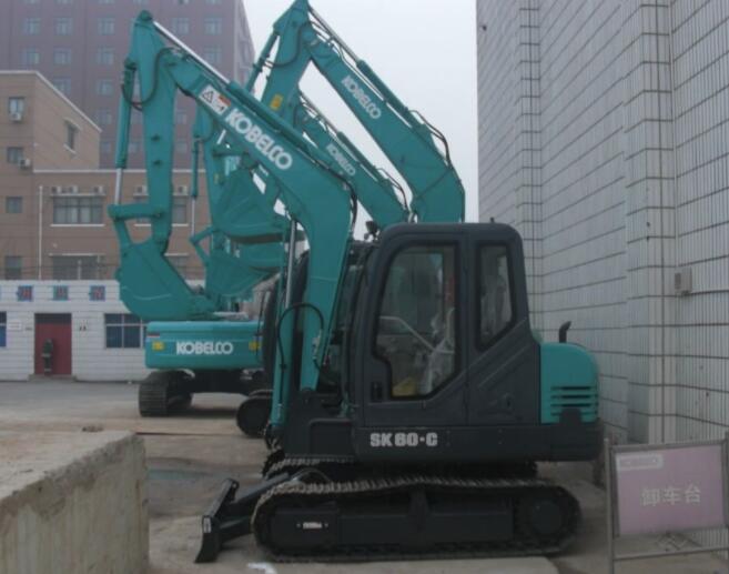 小型挖掘機最常見小毛病的維修！