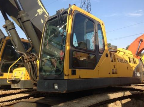 挖掘機設備高溫不散解決方法 挖掘機設備高溫不散解決方法