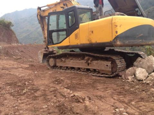 挖掘機使用要注意這些小細節，不然后患無窮