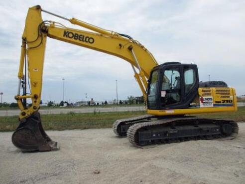 小型農用挖掘機履帶損壞的原因 小型農用挖掘機履帶損壞的原因