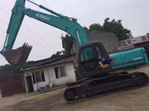 暴雨天氣來臨,應該怎樣做好挖掘機養護?