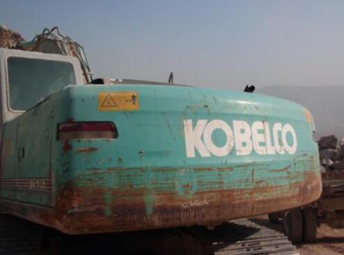 淺聊夏季挖掘機如何進行維護保養？